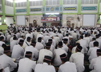 Ribuan umat Islam ikuti Doa Bersama 171717 di Masjid Agung Karanganyar