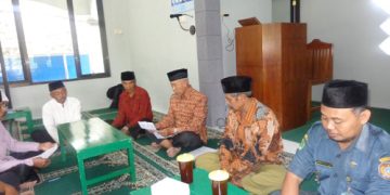 KUA Tawangmangu layani ikrar wakaf warganya