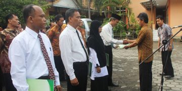 Serahkan SK CPNS K2, Kakankemenag tegaskan tentang transparansi