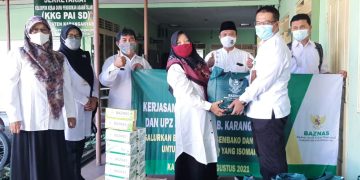 Paket Sembako Dan Vitamin Untuk Takmir Masjid Yang Sedang Isoman