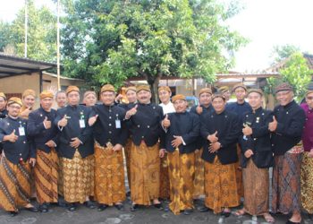 Pegawai Kemenag Ikut Meriahkan HUT Karanganyar Ke 99