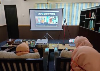 DWP Kemenag Karanganyar Zoom Meeting Bersinersi, Berbagi Rezeki, Mengembalikan Energi