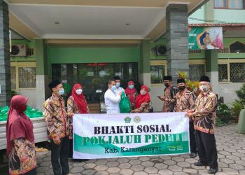 Pokjaluh Karanganyar Adakan Santunan Dhuafa