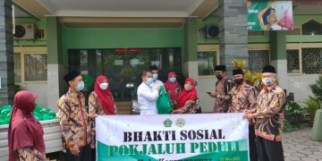 Pokjaluh Karanganyar Adakan Santunan Dhuafa