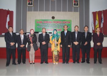 Kepala MAN 1 KARANGANYAR Sandang Doktor, Predikat Cumlaude