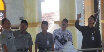 Kakanwil Monitoring BOS Madrasah di Kabupaten Karanganyar