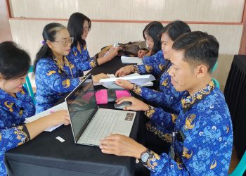 Workshop Peningkatan Kompetensi dan Profesionalisme Guru Agama Hindu Kabupaten Karanganyar