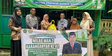 MAN 2 Karanganyar Gelar Bakti Sosial dalam Peringatan Milad ke-42