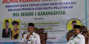 Talkshow Pendidikan Achievement Motivation MTs Negeri 1 Karanganyar: Menatap Masa Depan Lebih Mencerahkan melalui Peningkatan Mutu Pelayanan